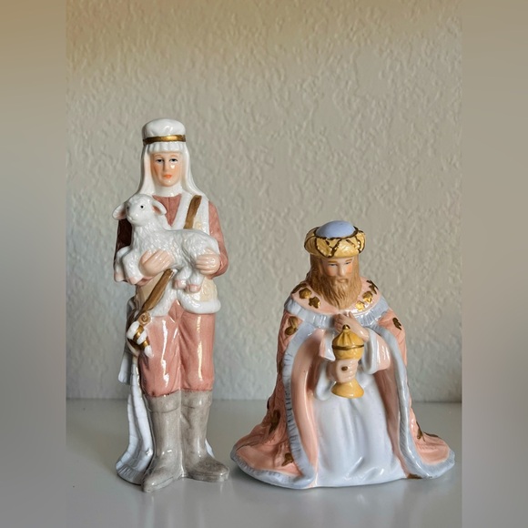 ▪️ Lefton 1992 Porcelain Nativity Scene – 10-Piece Vintage Christmas Set - Picture 8 of 16